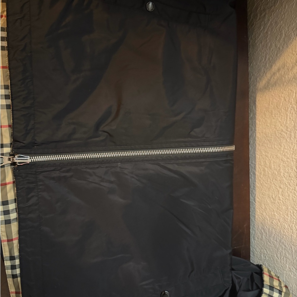 Burberry Reversible Winbreaker - Picture 9 of 9
